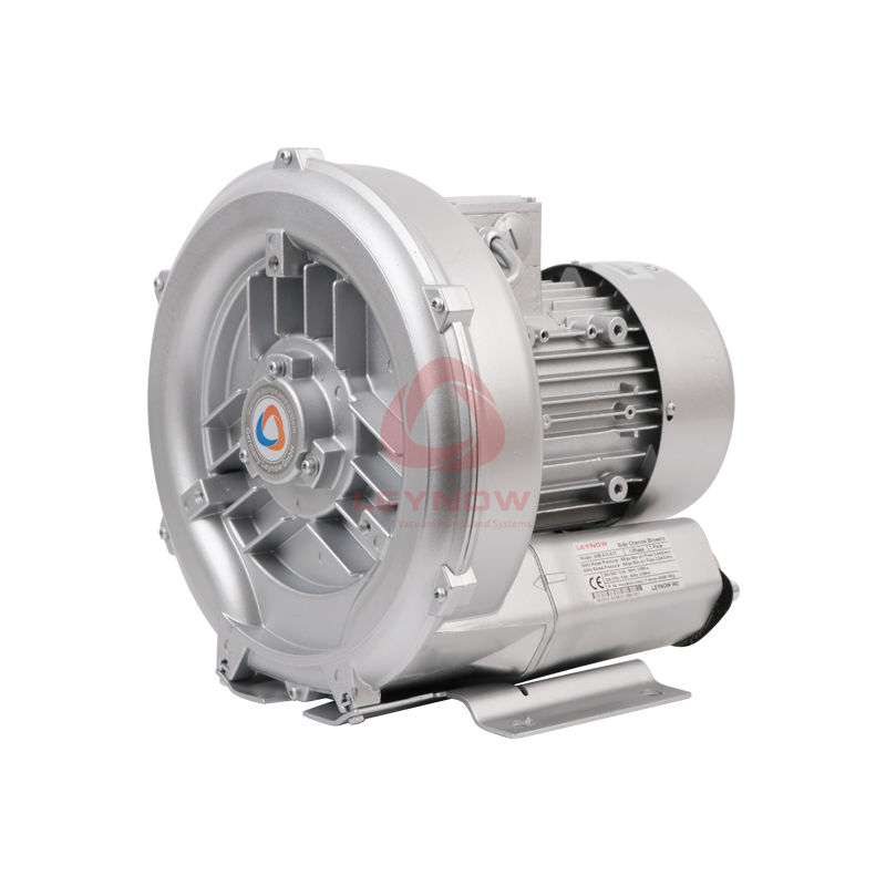 旋渦氣泵在風(fēng)刀設(shè)備上應(yīng)用注意事項(xiàng)